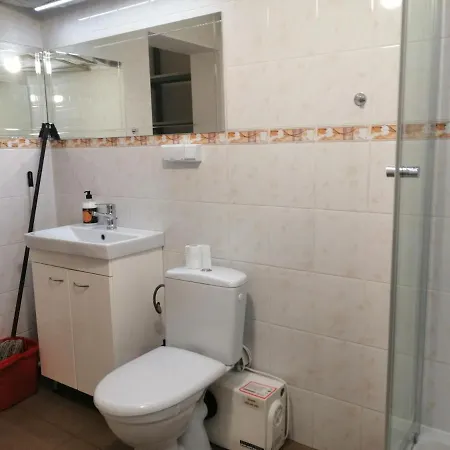 Habitación en casa particular Gosciniec Filmowy - Prywatny Dom Rodzinny *